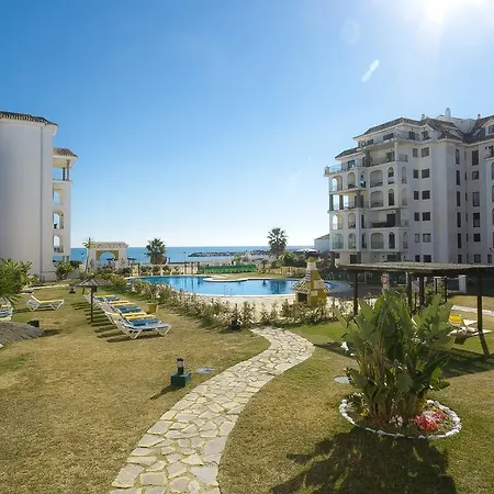 Marina De La Duquesa 213 *
